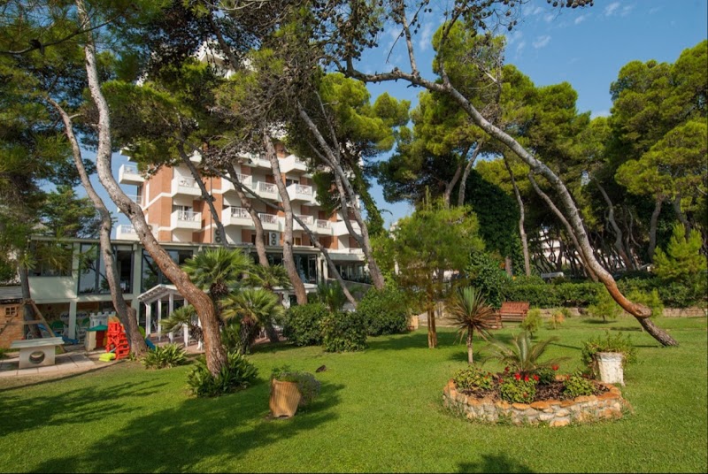Hotel Atlantic in Giulianova, Italy