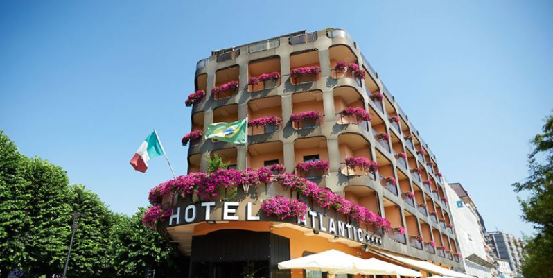 Hotel Atlantic in Arona, Italy