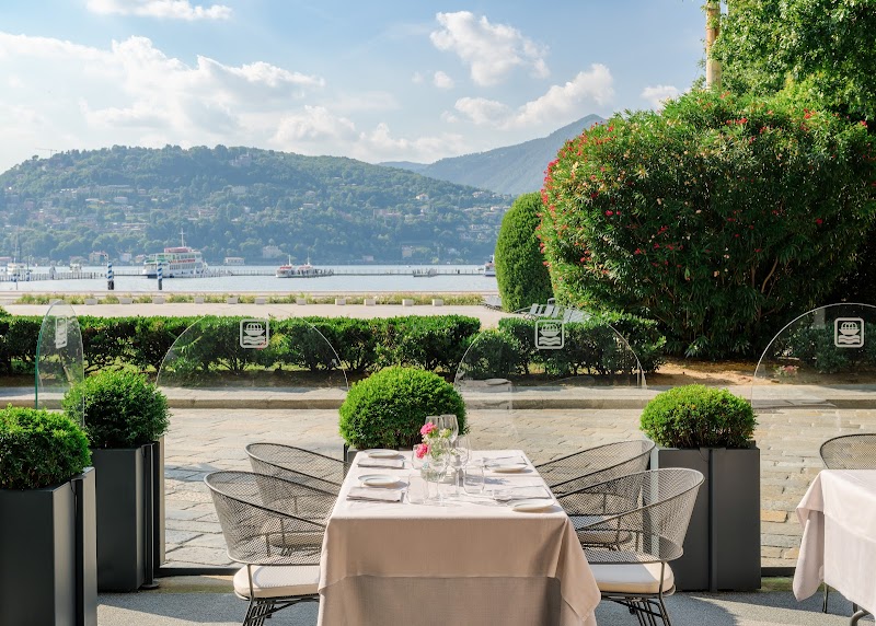 Hotel Barchetta Excelsior in Como, Italy