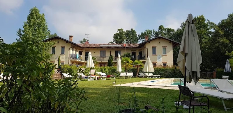 Hotel Cascina Vignole in Asti, Italy