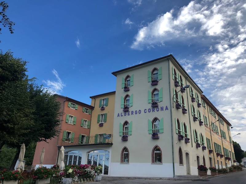 Hotel Corona in Caprino Veronese, Italy