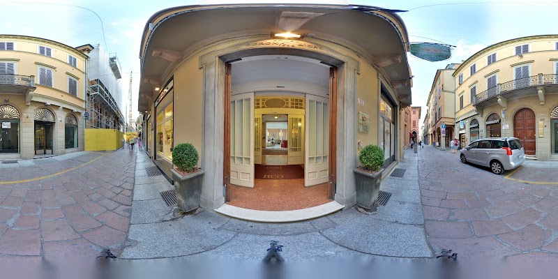 Hotel Corona D'Oro in Bologna, Italy