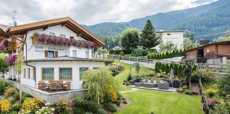 Hotel Garni Hochgruber in Brunico, Italy