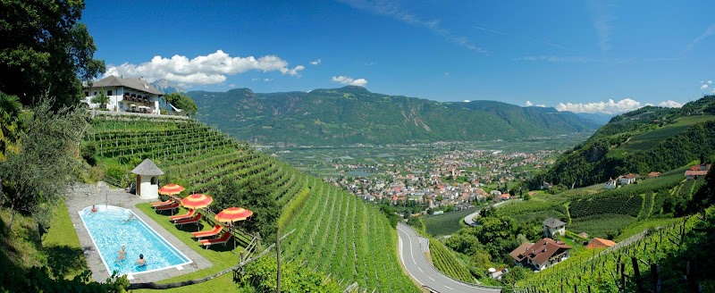 Hotel Garni Vigilhof in Lana, Italy