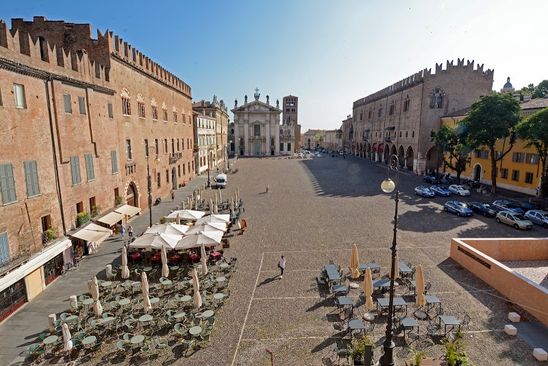 Hotel Gonzaga in Mantova, Italy