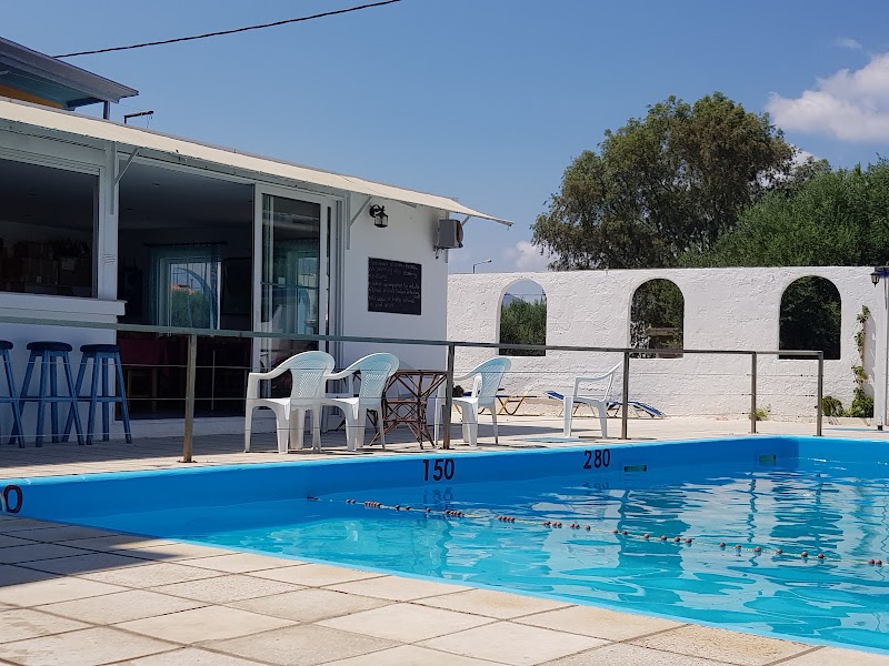 Hotel Handakas in Gazi, Greece