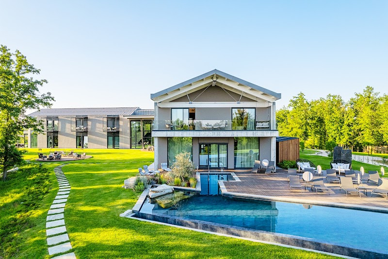 Hotel Hasta Resort in Asti, Italy