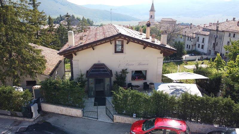 Hotel Il Gatto Bianco in L'Aquila, Italy