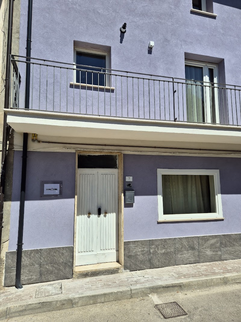 Hotel La Casa in Celano, Italy