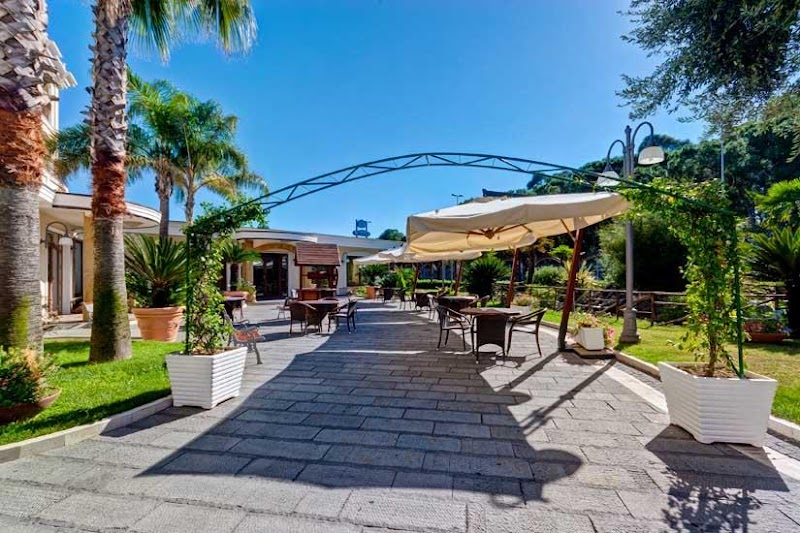 Hotel La Perla in Castel Volturno, Italy