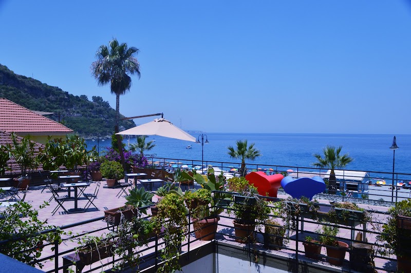 Hotel Le Sirene in Bagnara Calabra, Italy