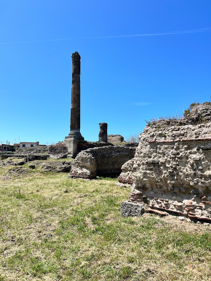 Hotel Liternum Palace in Giugliano in Campania, Italy