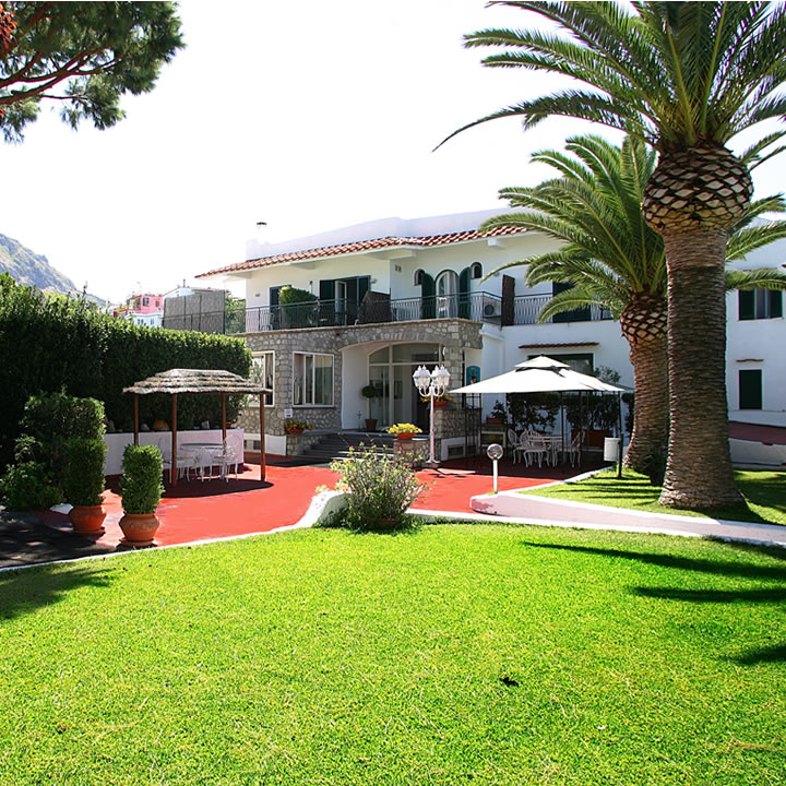 Hotel Lord Byron in Forio, Italy