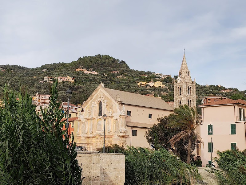 Hotel Mainè in Finale Ligure, Italy
