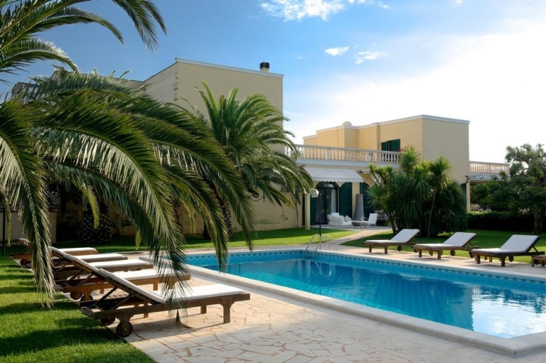 Hotel Masseria La Rascina in Carovigno, Italy