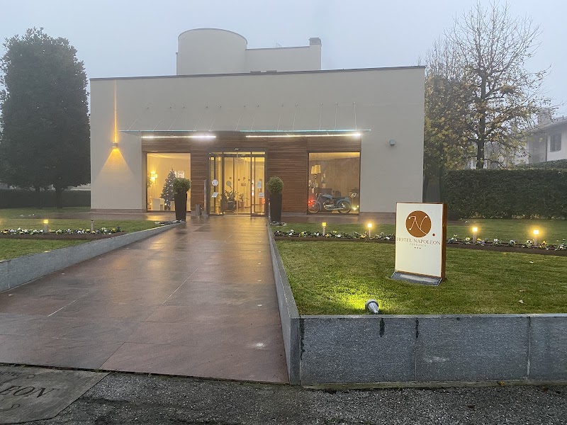 Hotel Napoleon in Cherasco, Italy