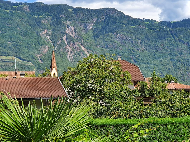 Hotel Neuprantl in Lana, Italy