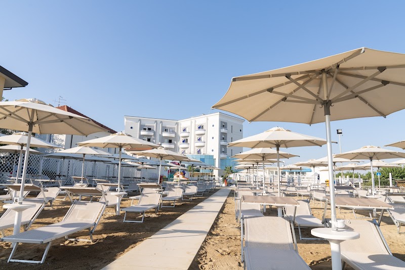 Hotel Paradise in Falconara Marittima, Italy