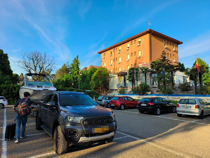 Hotel Parigi in Castel San Pietro Terme, Italy