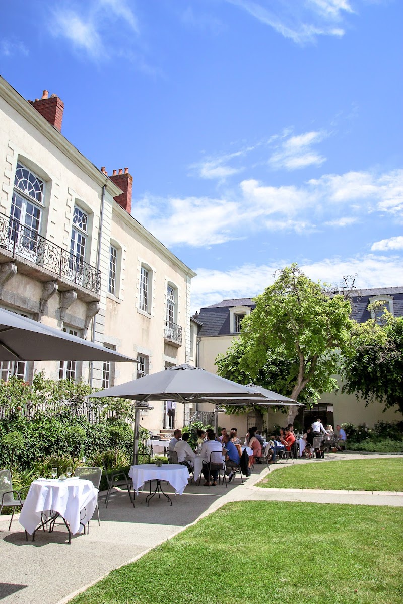 Hotel Perier du Bignon in Laval, France