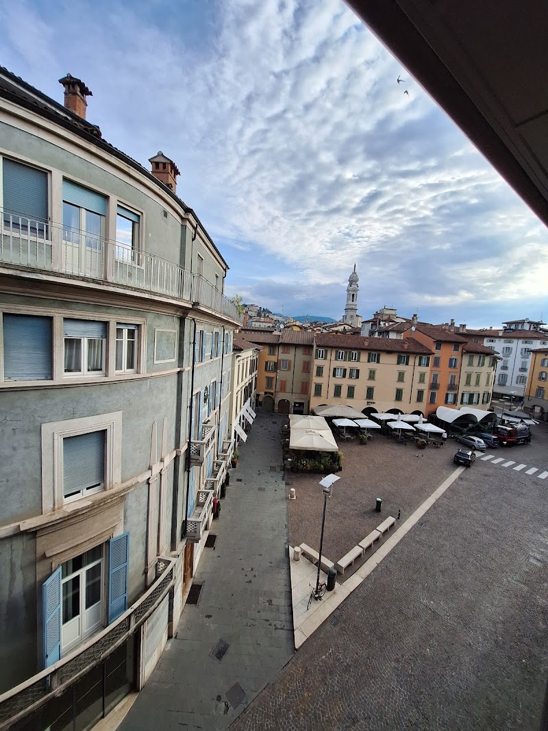 Hotel Piazza Pontida in Bergamo, Italy