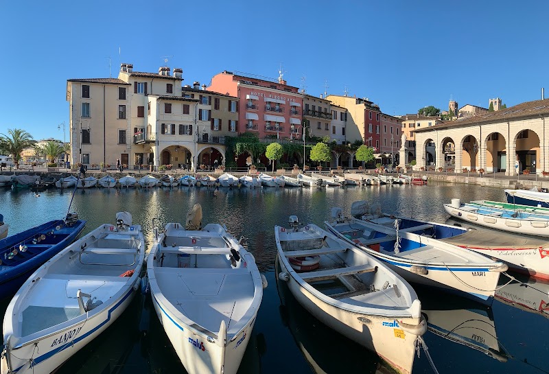 Hotel Piroscafo in Desenzano del Garda, Italy