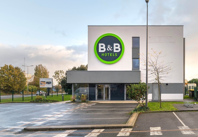 Hotel Premiere Classe Laval in Laval, France