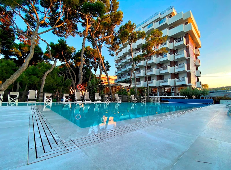 Hotel Promenade in Giulianova, Italy