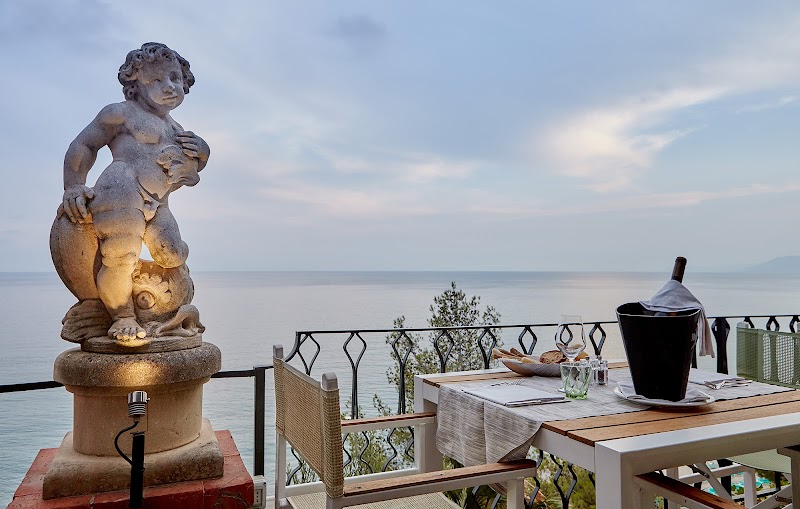 Hotel Punta Est in Finale Ligure, Italy