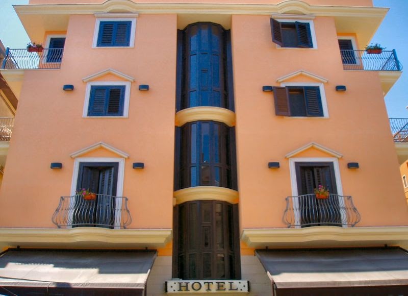 Hotel Ristorante Rinelli in Margherita di Savoia, Italy