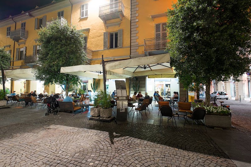 Hotel Savona in Alba, Italy