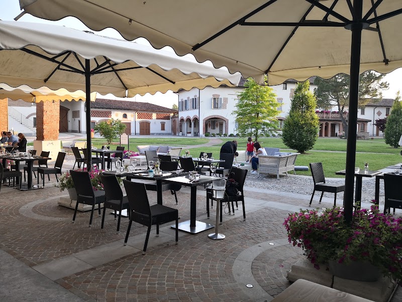 Hotel Sesmones in Lodi, Italy