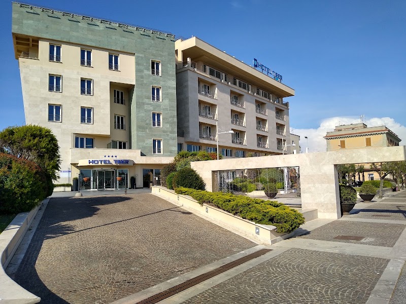 Hotel Tiber Fiumicino in Fiumicino, Italy