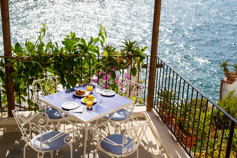 Hotel Umberto a Mare in Forio, Italy