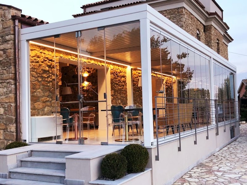 Hotel Villa Flora in Caltanissetta, Italy