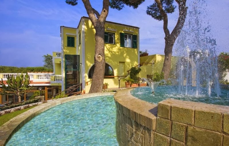 Hotel Villa Hibiscus in Forio, Italy
