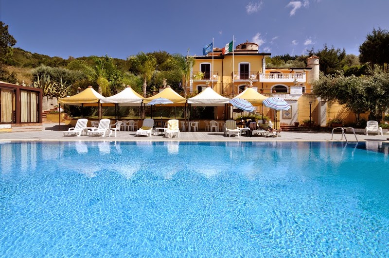 Hotel Villa La Colombaia in Agropoli, Italy