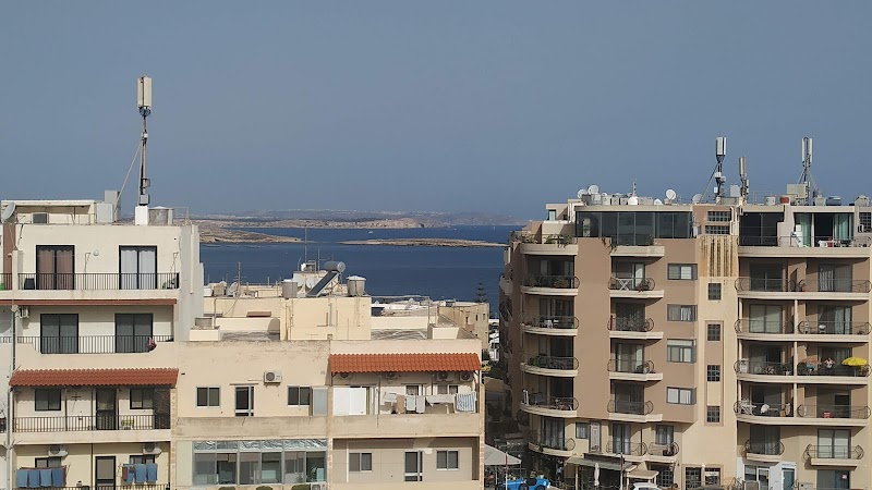 Huli Hotel & Apartments in Saint Paul's Bay, Malta