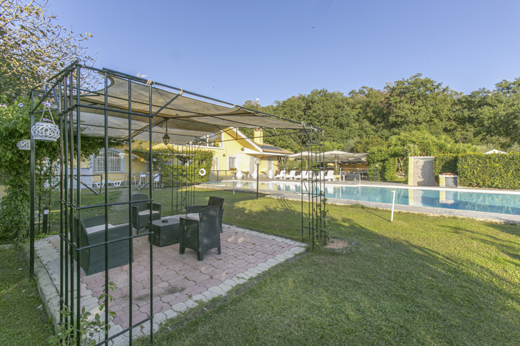Il Casale delle Ginestre in Bracciano, Italy