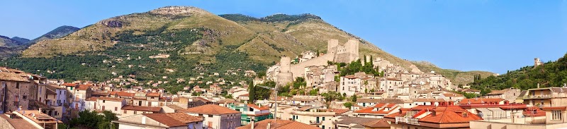 Il Fiore in una Stanza in Itri, Italy