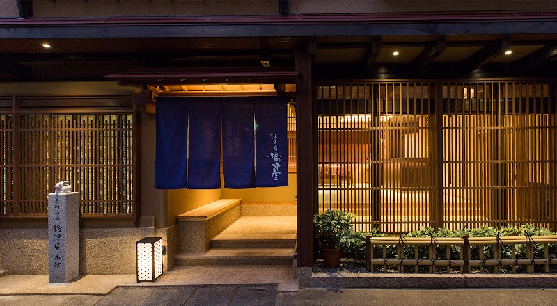 Kasuikyo Izutsuya in Yurihama, Japan