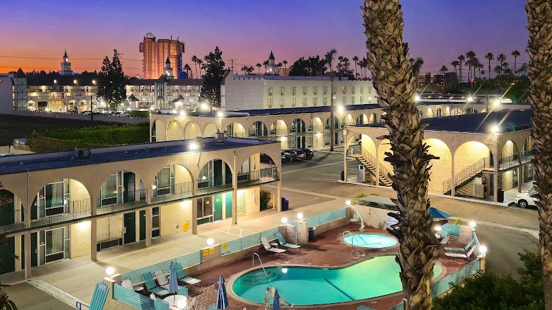 Kings Inn in Ada, United States