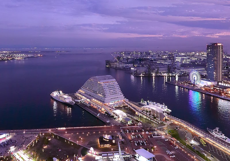 Kobe Meriken Park Oriental Hotel in Kobe, Japan