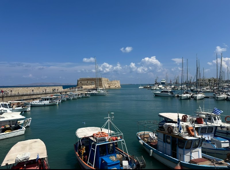 Kronos Hotel in Irakleio, Greece