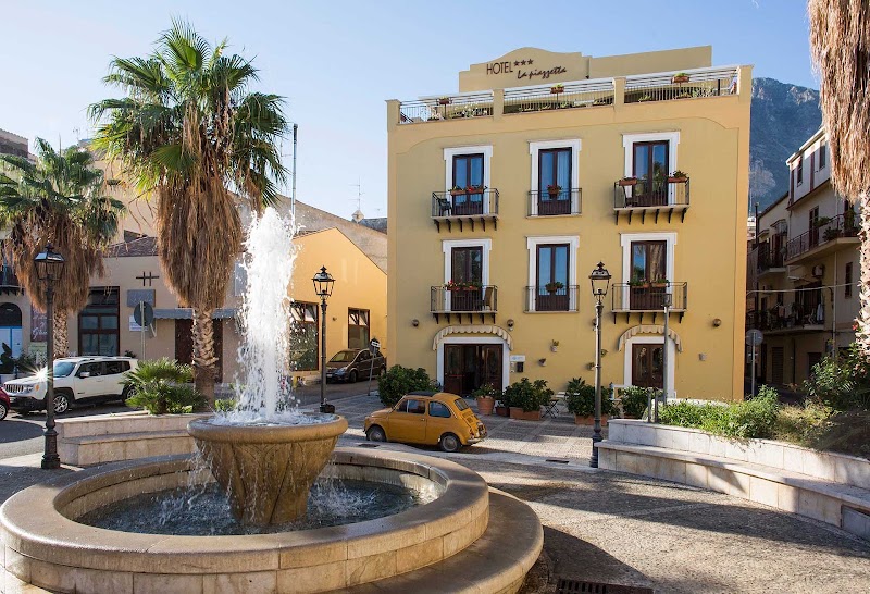 La Piazzetta Hotel in Castellammare del Golfo, Italy