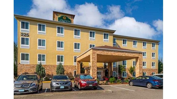 La Quinta Inn & Suites by Wyndham Auburn in Auburn, United States, United States