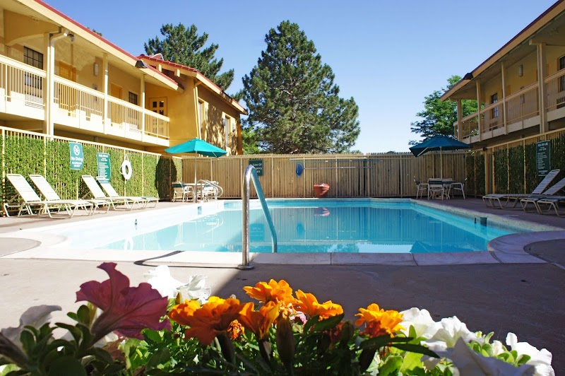La Quinta Inn & Suites by Wyndham Denver Aurora Medical in Aurora, United States