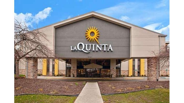La Quinta Inn & Suites by Wyndham Detroit - Warren in Berkley, United States