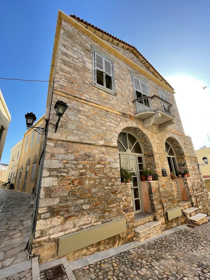 Lila Guesthouse in Ermoupoli, Greece