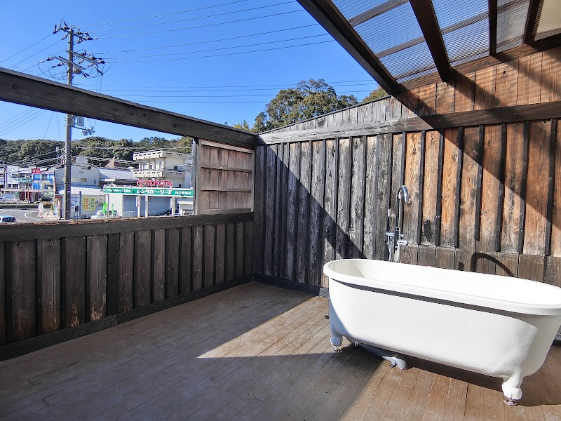 Minshuku Inn Shirahama Ekinoyado in Shirahama, Japan